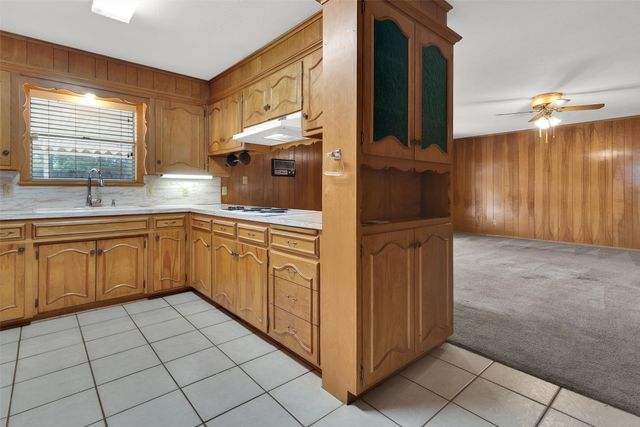 1520 W Main Street, Denison, TX 75020