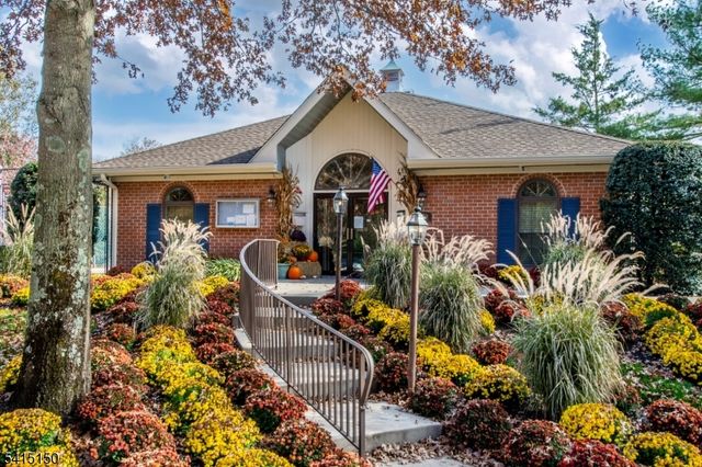 327 Penns Way, Bernards Twp., NJ 07920