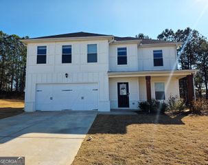 418 Sweetwood Court, Lagrange, GA 30241