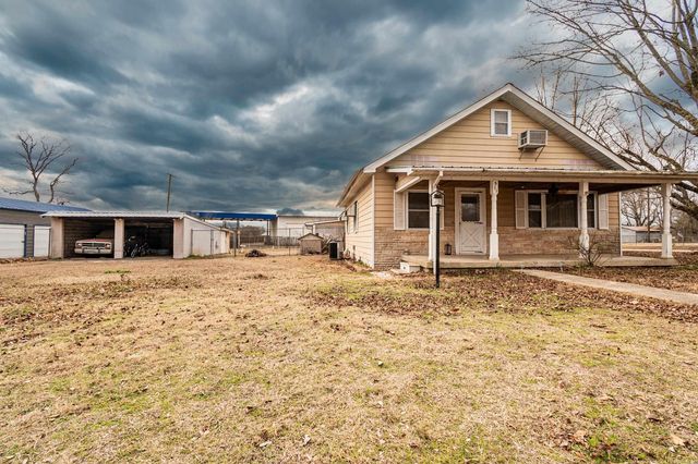 511 W 1st Street, Dierks, AR 71833