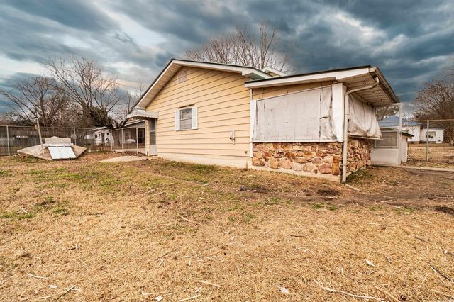 511 W 1st Street, Dierks, AR 71833