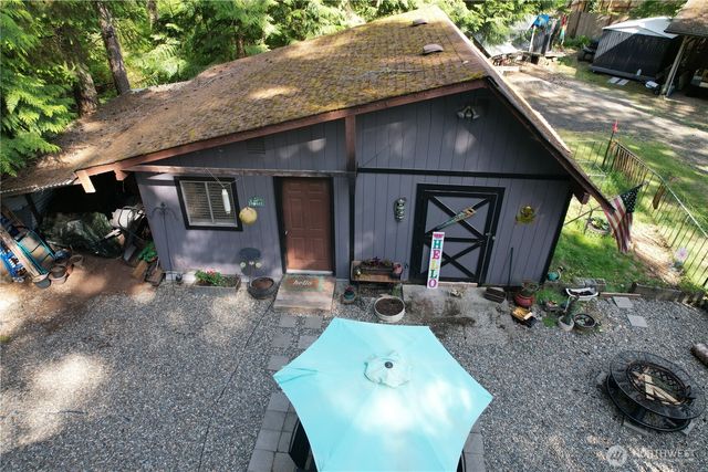 60 N Carp Place N, Hoodsport, WA 98548
