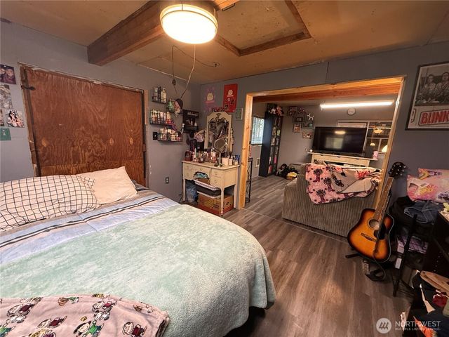 60 N Carp Place N, Hoodsport, WA 98548