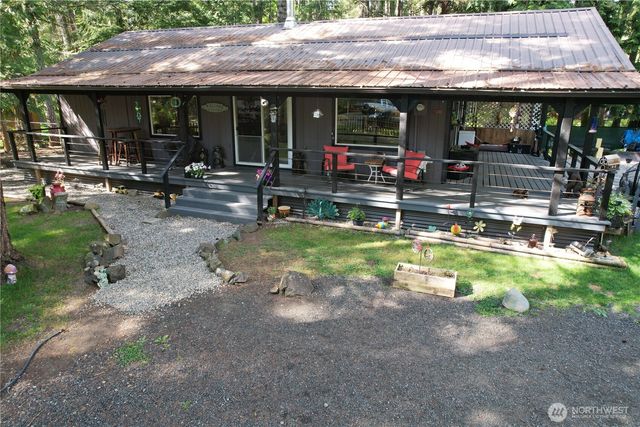 60 N Carp Place N, Hoodsport, WA 98548