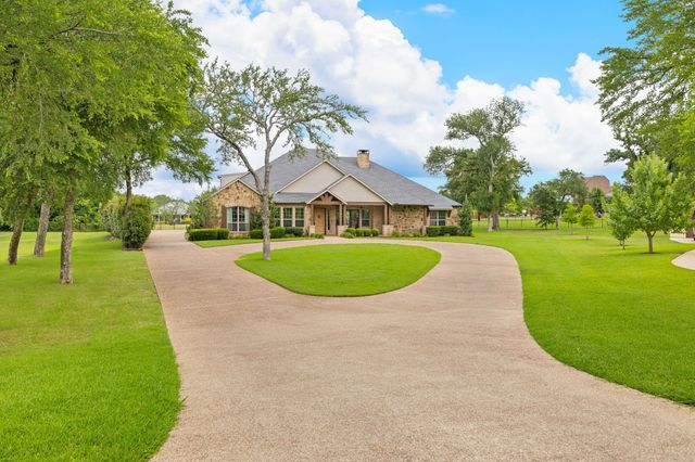 8640 Normandy Way, Argyle, TX 76226