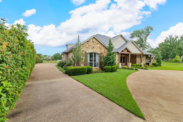 8640 Normandy Way, Argyle, TX 76226