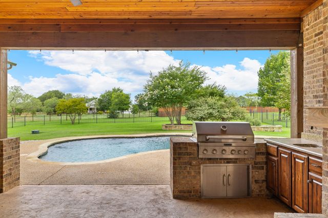 8640 Normandy Way, Argyle, TX 76226