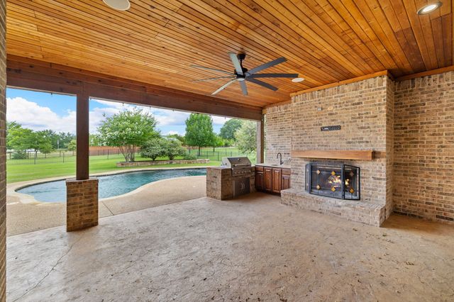 8640 Normandy Way, Argyle, TX 76226