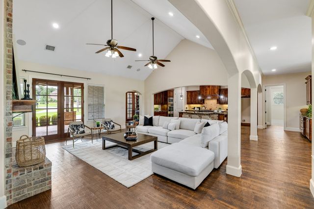8640 Normandy Way, Argyle, TX 76226