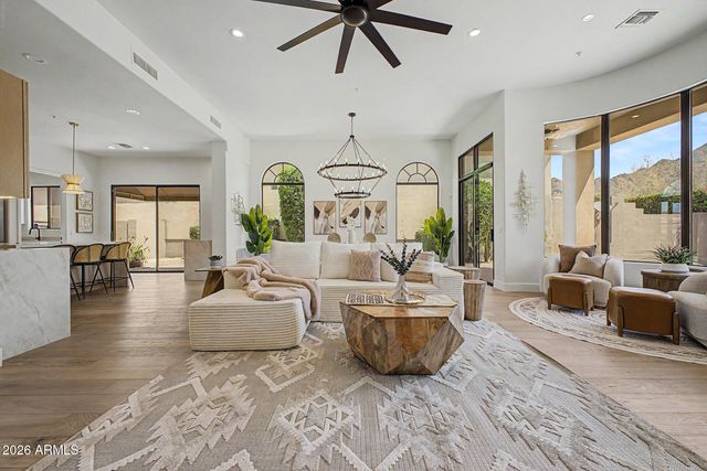 10937 E BETONY Drive, Scottsdale, AZ 85255