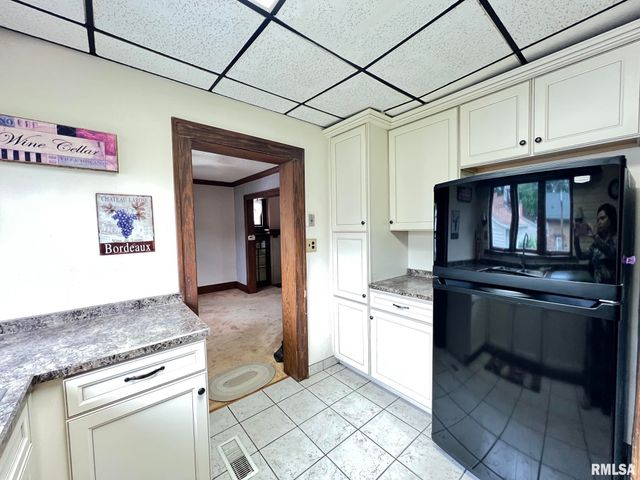 2523 W ROHMANN Avenue, West Peoria, IL 61604