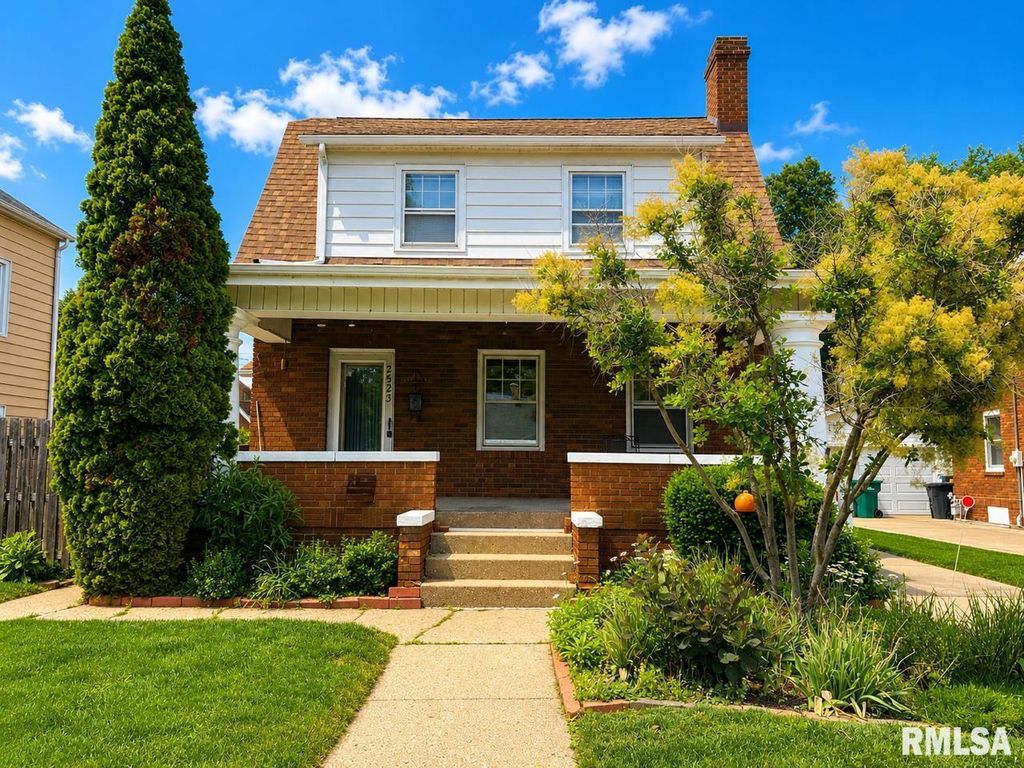 2523 W ROHMANN Avenue, West Peoria, IL 61604