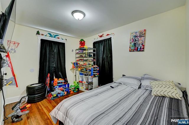 275 Greylock Parkway, Belleville, NJ 07109