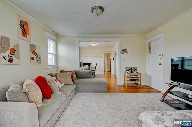 275 Greylock Parkway, Belleville, NJ 07109