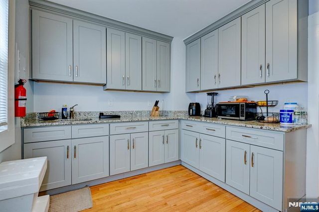 275 Greylock Parkway, Belleville, NJ 07109