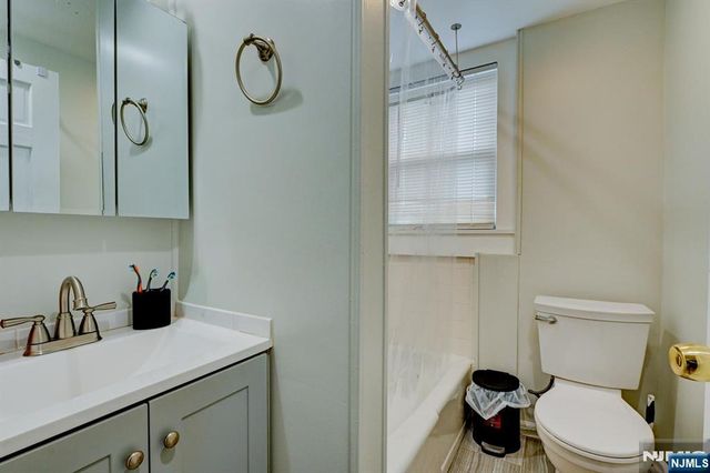275 Greylock Parkway, Belleville, NJ 07109