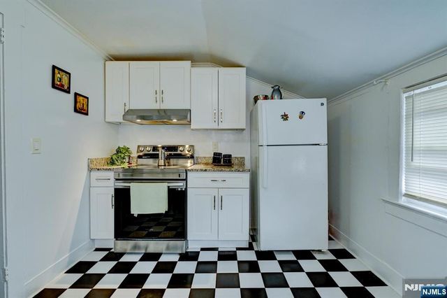 275 Greylock Parkway, Belleville, NJ 07109