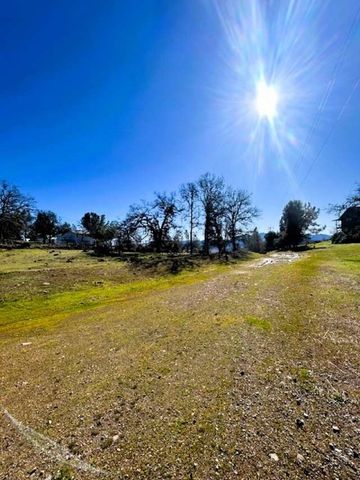 17426 Deer Hill Road, Hidden Valley Lake, CA 95467