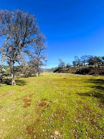 17426 Deer Hill Road, Hidden Valley Lake, CA 95467