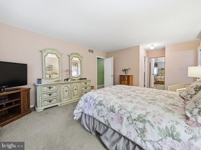 1227 KRESSON RD, Cherry Hill, NJ 08003