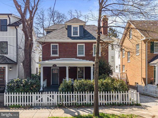 3834 MCKINLEY ST NW, Washington, DC 20015