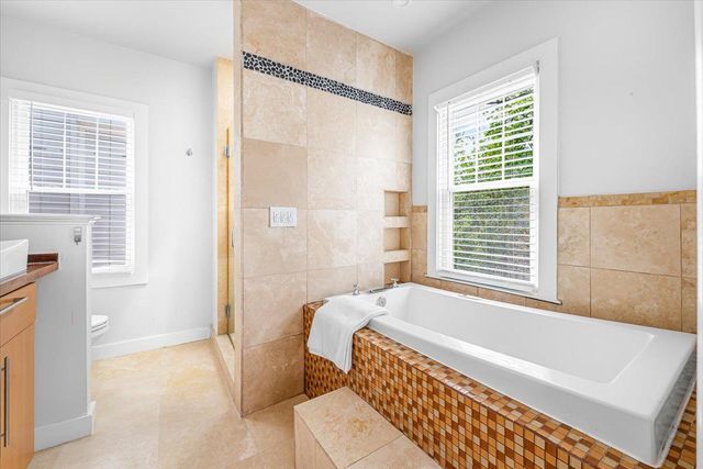 3834 MCKINLEY ST NW, Washington, DC 20015