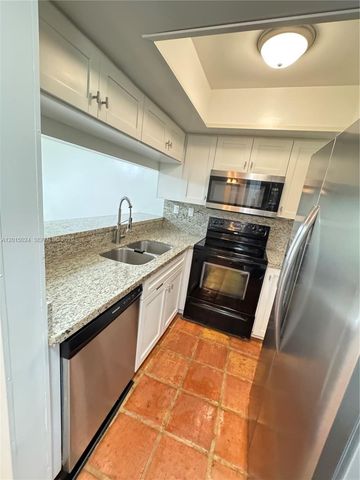8999 SW 123rd Court 112, Miami, FL 33186