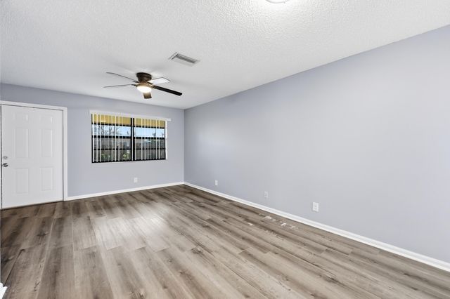 1565 W 28th Street A, Riviera Beach, FL 33404