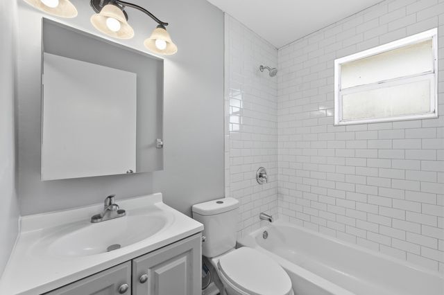 1565 W 28th Street A, Riviera Beach, FL 33404