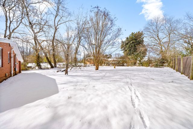 3 Garth Dr, Clarksville, TN 37040