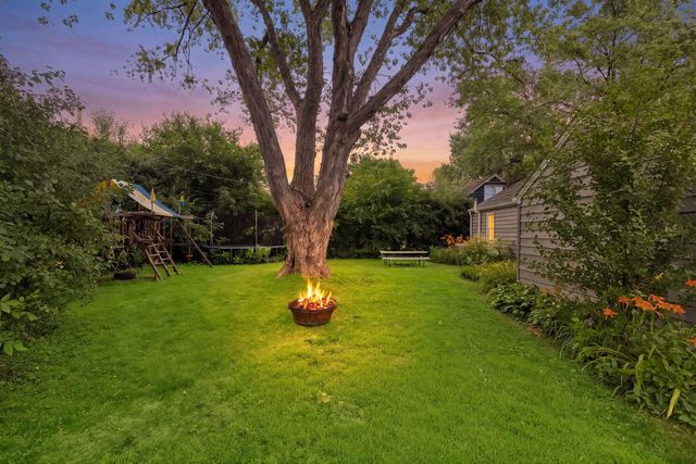 1445 Larpenteur Avenue W, Falcon Heights, MN 55113