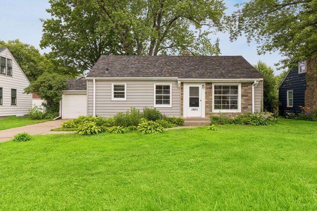 1445 Larpenteur Avenue W, Falcon Heights, MN 55113