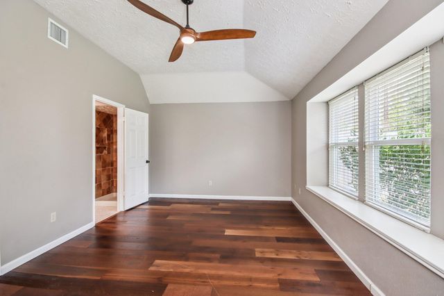 14407 Sun Harbor Drive, Houston, TX 77062