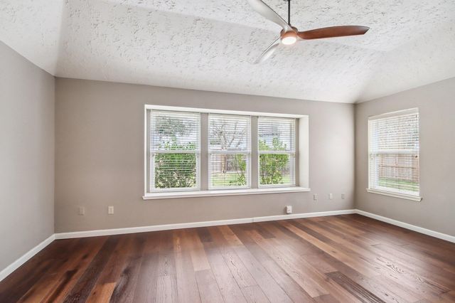 14407 Sun Harbor Drive, Houston, TX 77062