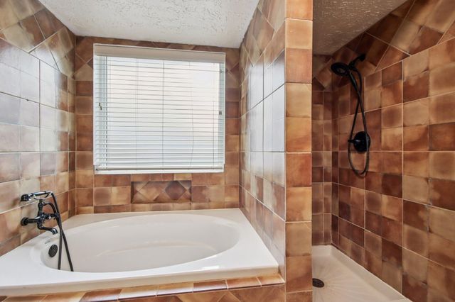 14407 Sun Harbor Drive, Houston, TX 77062