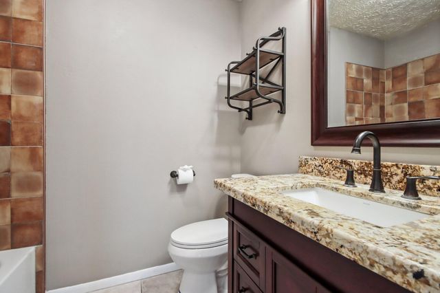 14407 Sun Harbor Drive, Houston, TX 77062