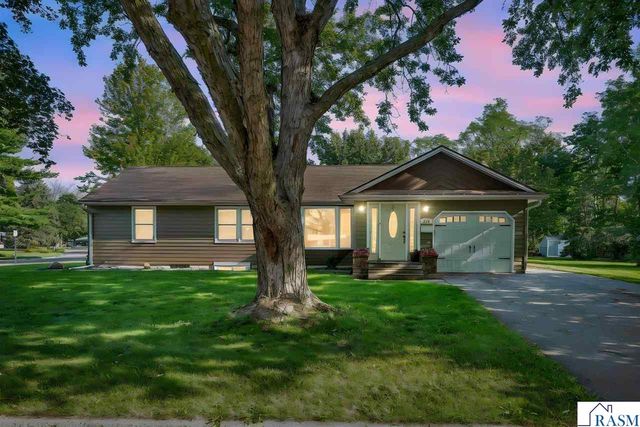 216 Haynes Street, Mankato, MN 56001