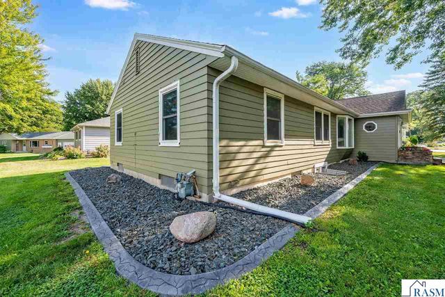 216 Haynes Street, Mankato, MN 56001