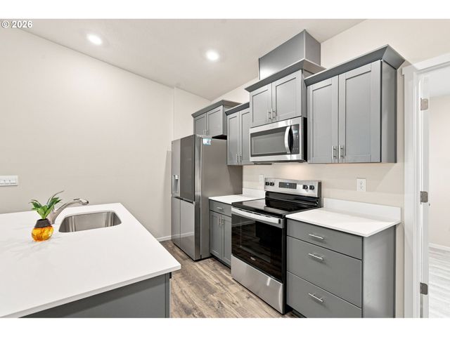 1605 Ne 122ND Ct, Vancouver, WA 98684