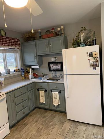 2113 Pincian Drive, Fenton, MO 63026