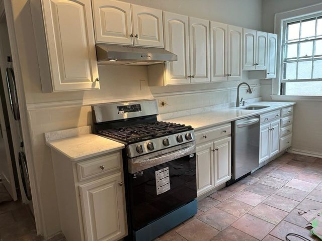 67 Green St 67, Brookline, MA 02446