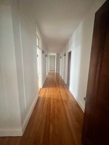 67 Green St 67, Brookline, MA 02446