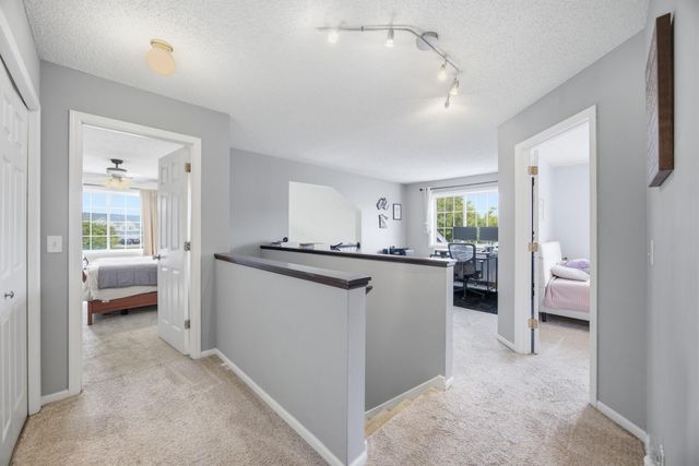 17530 Gillette Way 7052, Lakeville, MN 55044