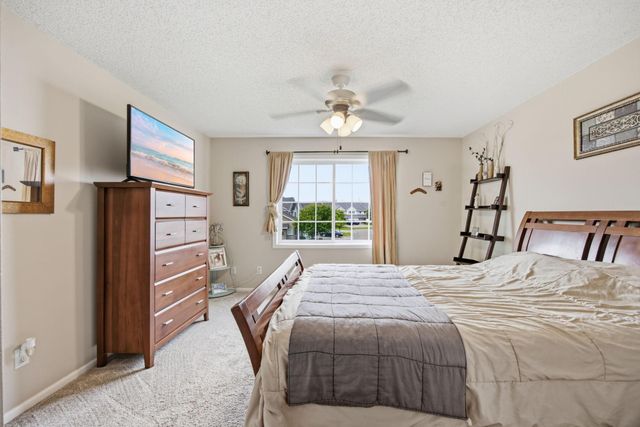 17530 Gillette Way 7052, Lakeville, MN 55044