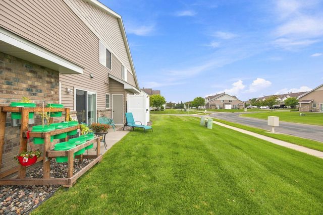 17530 Gillette Way 7052, Lakeville, MN 55044