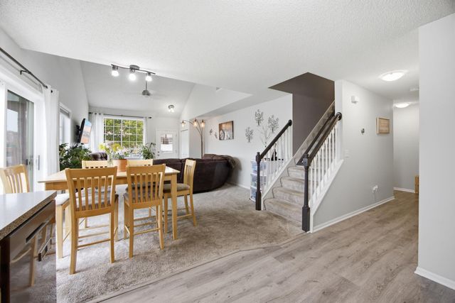 17530 Gillette Way 7052, Lakeville, MN 55044
