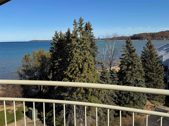 1941 US-131 N, East Bay Twp, MI 49686