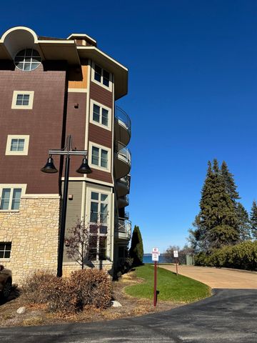 1941 US-131 N, East Bay Twp, MI 49686