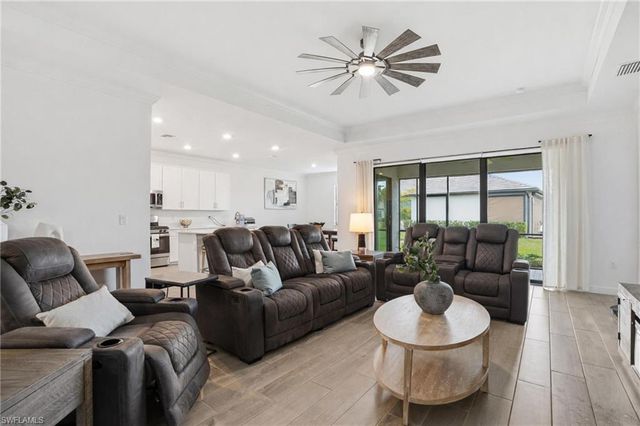 20605 Greenwich PL, Estero, FL 33928