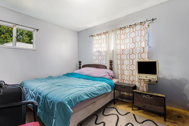 1433 Burnham Avenue, Calumet City, IL 60409